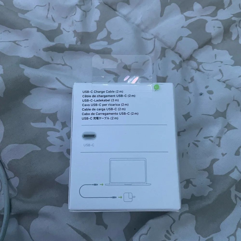Apple Macbook Cable 2M